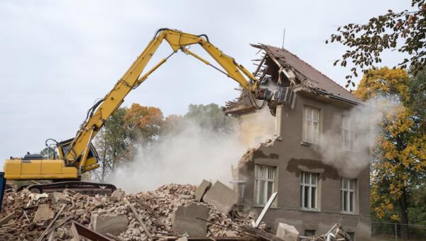How to Plan and Execute a Safe and Efficient Whole House Demolition?