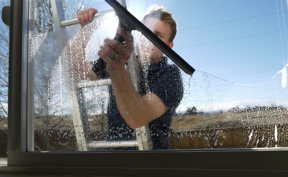 Hiring The Best Service Providers For Window Cleaning
