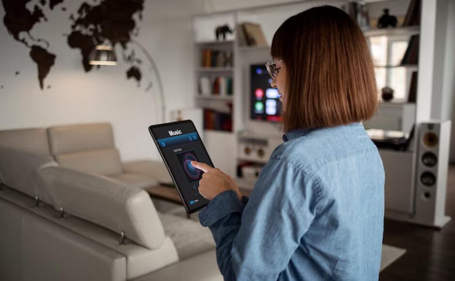 AI-Integrated Smart Homes: Supporting Better Diabetes Management at Home